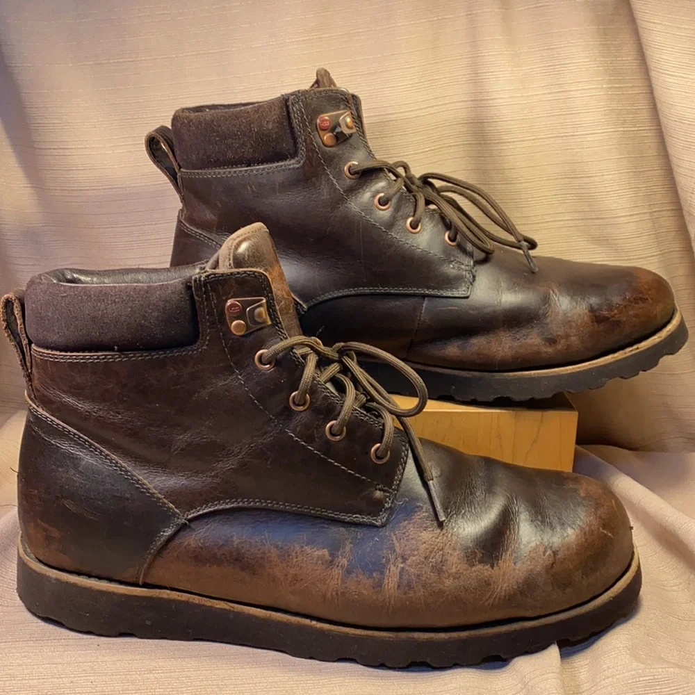 UGG stamp sz13